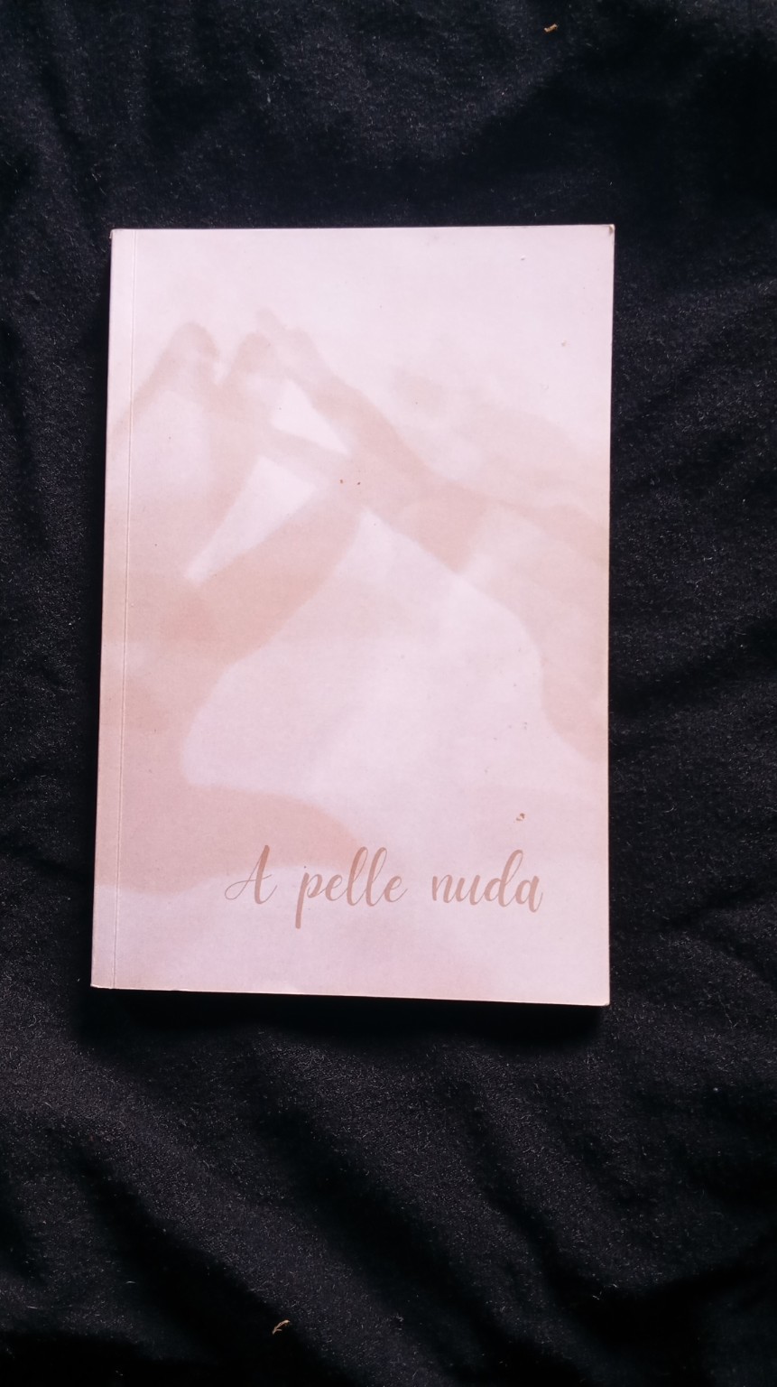 A pelle nuda, copia cartacea